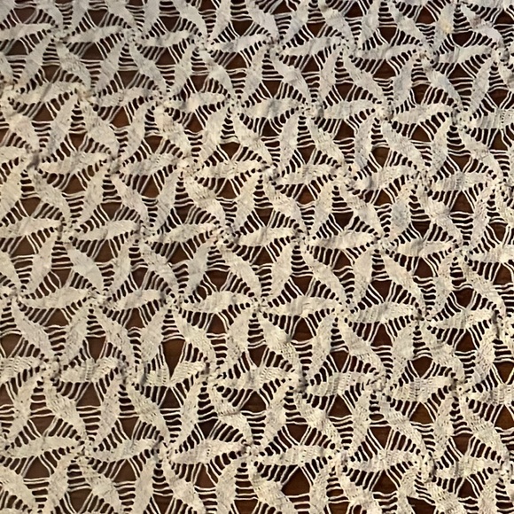 Vintage handmade tablecloth. - Picture 2 of 2